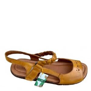 NEW SERGIO TOMANI women's karla sandal in amarillo